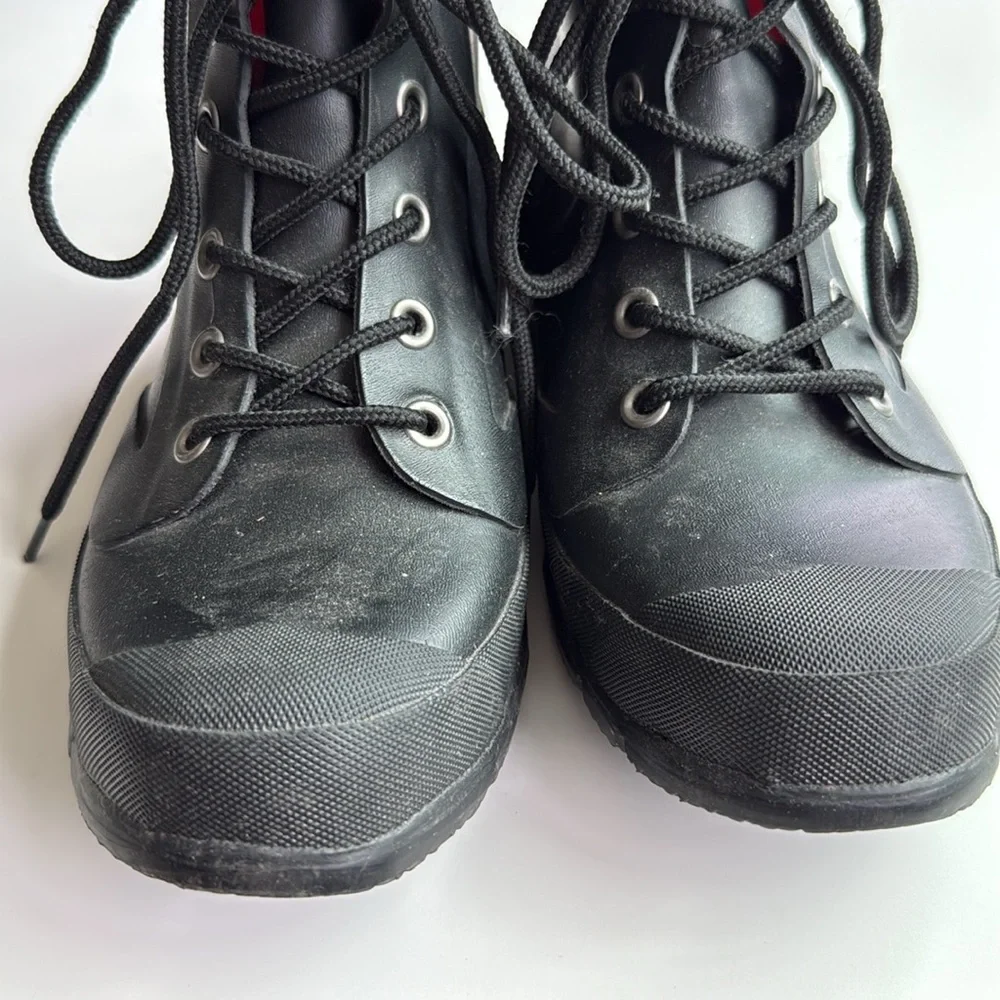 Lauren Ralph Lauren Mikenna-Bo-Rai Black Rubber Lace Up Ankle Rain Boots 7